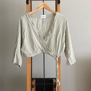 Vero Moda Women's Gray Wrap Top